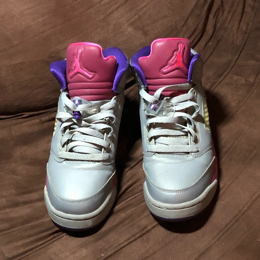 Retro cement grey 5’s size 6.5